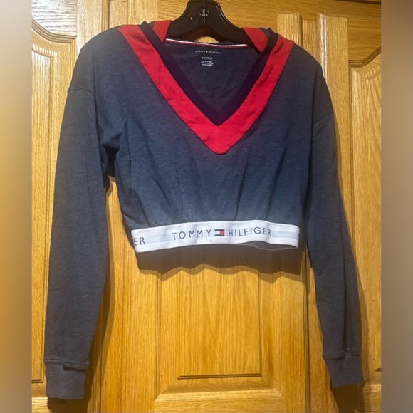 Tommy Hilfiger Cropped Hoodie Women’s XS EUC - Picture 2 of 7
